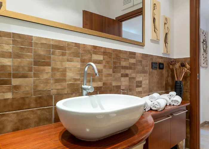 Piramide Metro & Ostiense Station Comfort Apartamento *